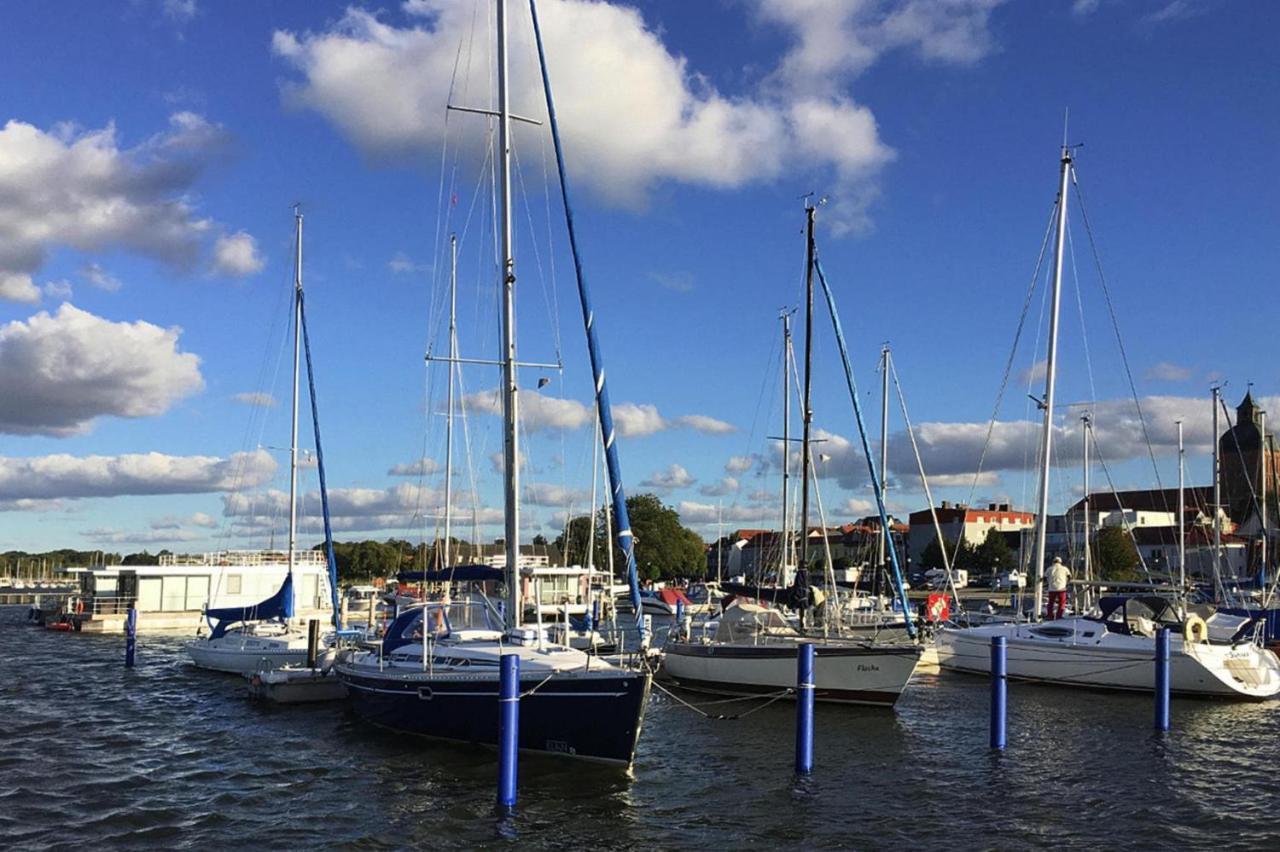 Hausboot Floating Houses Blue Active In Ribnitz-Damgarten Exterior photo