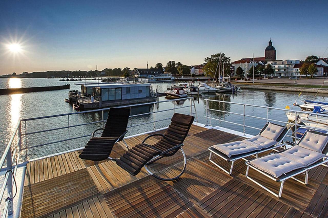 Hausboot Floating Houses Blue Active In Ribnitz-Damgarten Exterior photo